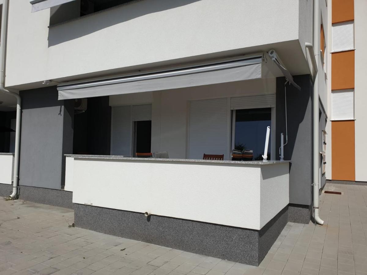 Apartman Dodo 1 노바야 외부 사진